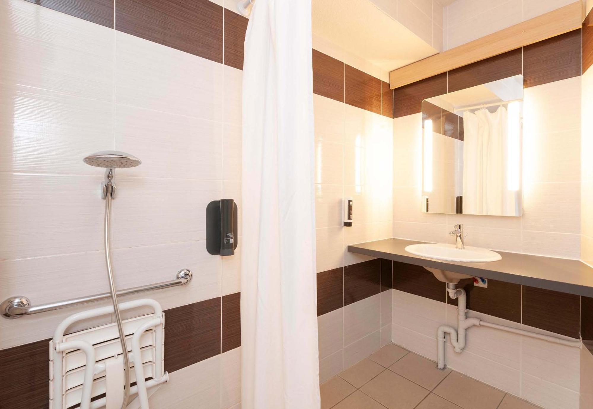 B&B Hotel Pau Zenith المظهر الخارجي الصورة